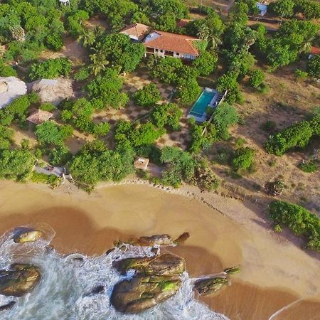 Nikara Luxury Beach House Tissamaharama Buitenkant foto