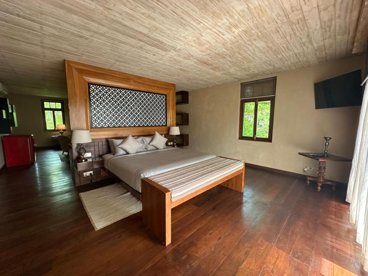 Nikara Luxury Beach House Tissamaharama Buitenkant foto